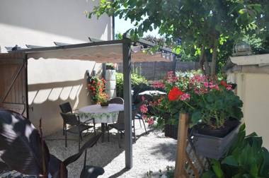 Maison de 2 chambres avec terrasse et wifi a Ornans