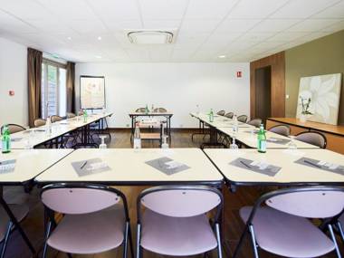 Campanile Orleans - La Source