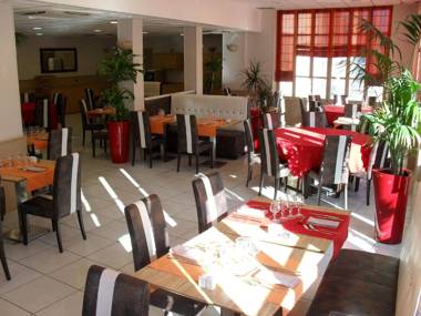 Kyriad Orange Centre A7/A9