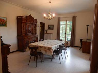 Beautiful Villa in Nyons with Swimming Pool