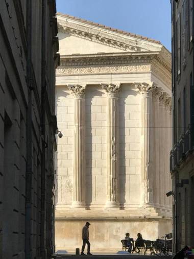 Ciel de Nîmes - Première conciergerie