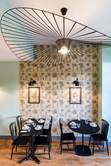 Villa Bougainville by Happyculture