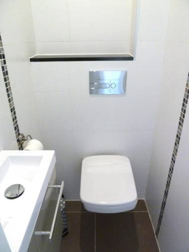 New 1 bedroom apt place Garibaldi