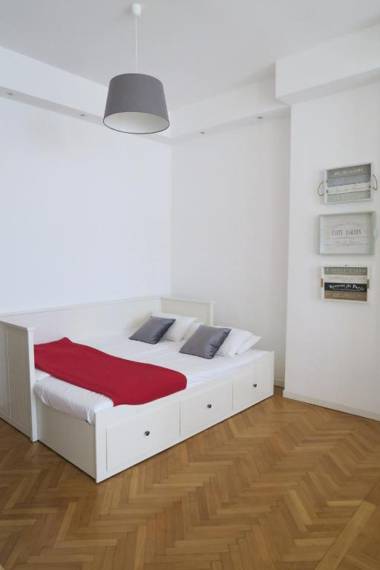 Nestor&Jeeves - PROVENCE TERRASSE - Central - By sea - South terrace