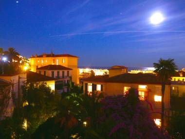 Villa Lotus Penthouse by iCasamia