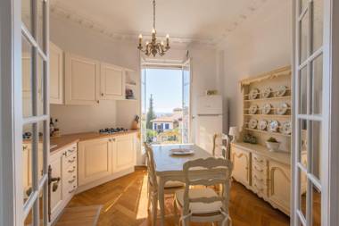 Villa Lotus Penthouse by iCasamia