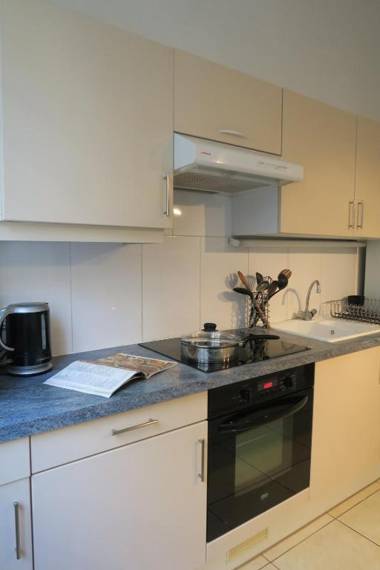 Nestor&Jeeves - SQUARE PROMENADE - Central - Direct access sea