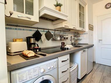 Nestor&Jeeves - LAVINIA - Central - Close sea - Top floor