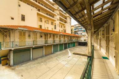 AMAZING 1 bedroom LOFT in NICE city centre seafront