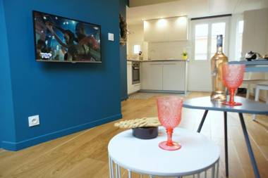 Superbe Studio Vieux Nice - calme et climatisé