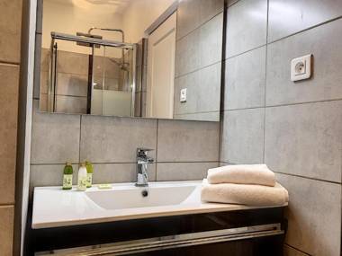 Nestor&Jeeves - CAESARS - Hyper center - Shopping avenue