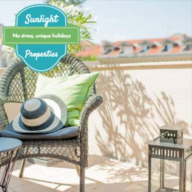 Sunlight Properties - "L'Artiste" - Old Town - By sea