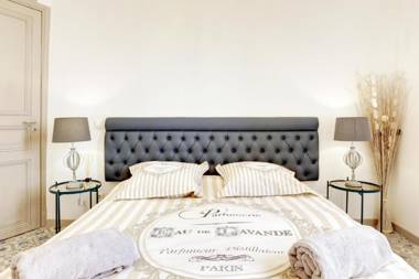 Le Philibert - SPLENDID 6 BEDROOMS 12P ALL RENOVATED PORT A/C