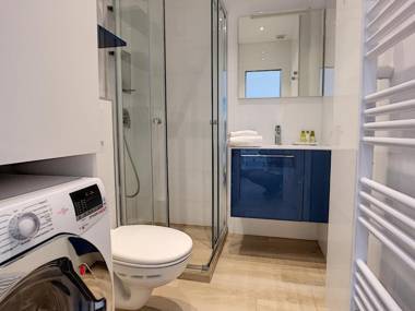 Nestor&Jeeves - BLUE OCEAN - Central - Very close beaches