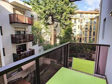 Nestor&Jeeves - RIVOLI PALM - City center - Very close sea