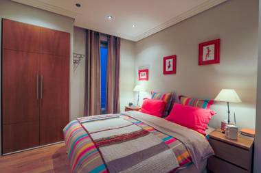 Vue Magenta AP4188 by Riviera Holiday Homes