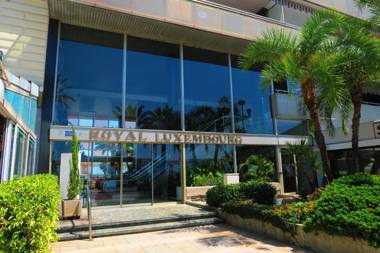 Nestor&Jeeves - STUDIO ROYAL LUXEMBOURG - Central - Swimming pool on roof