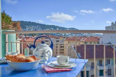 Risso - a modern one bedroom with pool