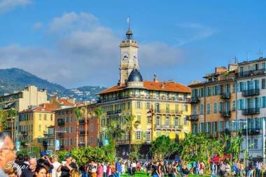 PJ - Dine on the Balcony at a Sleek Writer’s Loft and enjoy the view