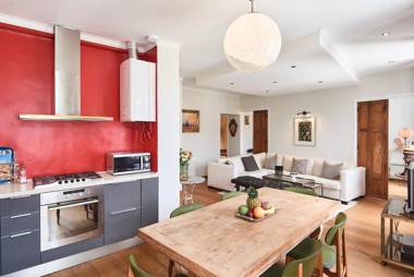 Sunlight Properties - Marinette - Port area 2 Bedrooms sleep 6 sea view