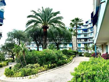 Aparthotel riviera - Mer & Old Port - My magnificent apartment 1 bedrooms AC - 50 meters from the Mediterranean - Pilatte 1