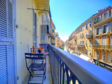 Nestor&Jeeves - VEGA GIOFFREDO - Hyper center - Close sea and Old Town