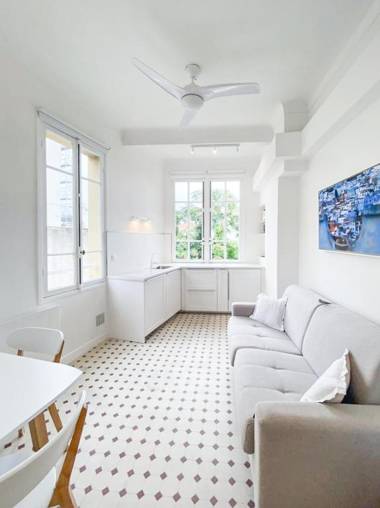 Seaside Tree Studio by iCasamia