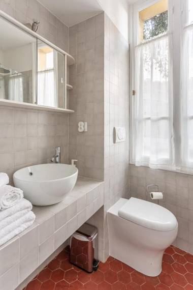 Seaside Tree Studio by iCasamia