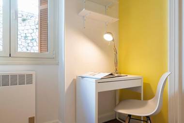 Cosy and Trendy 3 Bedrooms train station and tramway