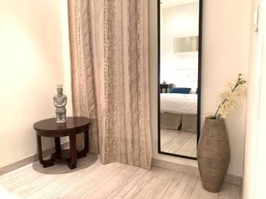 ApartHotel Riviera - Old Town - 2 minutes Promenade des Anglais et Plage - Charmant Appartement 2 pièces climatisé - Château 2