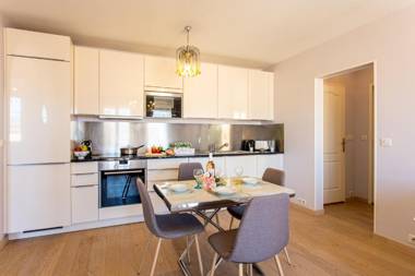 Providence - ELEGANT F3 VUE INCROYABLE BALCONASCENSEUR WIFI