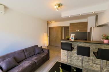 SUEDE 2 AP4208 By Riviera Holiday Homes