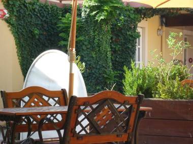 The Originals Boutique Hôtel Clos Sainte Marie Nevers (Inter-Hotel)