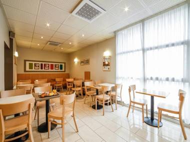 B&B HOTEL Nantes Centre