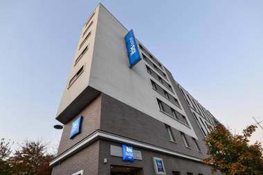 ibis budget Nanterre La Defense