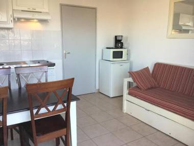 Gîte Climatisé 2 à 4 personnes dans Résidence Vacances avec Piscine Chauffée à Mouriès au coeur du Parc Naturel Régional des Alpilles LS1-294 OUCEAN