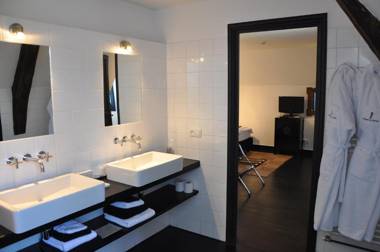 Château Les Merles et ses Villas