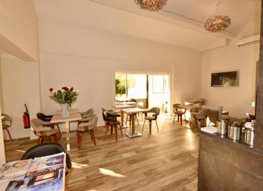 Hôtel Villa Sophia - ADULTS ONLY JULY AND AUGUST