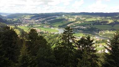 Hotel Les Montagnards