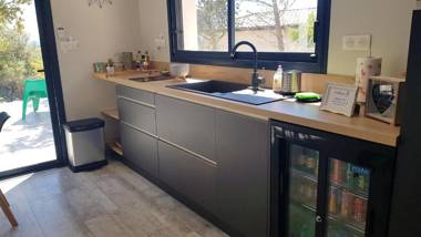 Maison d'une chambre avec jardin clos et wifi a Mornas