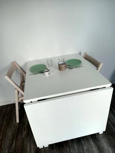 Le Temps d'une Pause - Studio Indépendant climatisé jusqu'à 4 personnes avec vue sur le Beaujolais - Borne recharge véhicule électrique