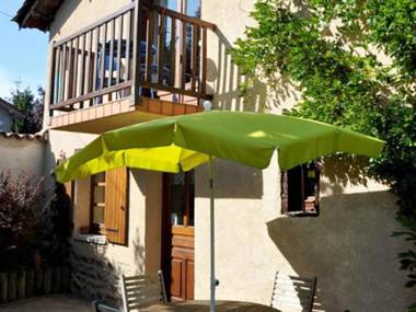 Gîte Maringes 3 pièces 4 personnes - FR-1-496-30