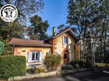 Gîte Montbrison 2 pièces 2 personnes - FR-1-496-158