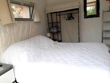 Maison d'une chambre avec jacuzzi jardin et wifi a Montauroux