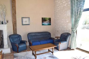 Maison de 3 chambres avec piscine privee jacuzzi et jardin amenage a Monestier