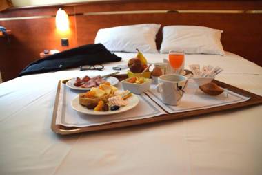 Brit Hotel Bordeaux Aéroport - Le Soretel