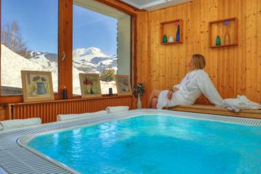 Hôtel Vacances Bleues Les Chalets du Prariand