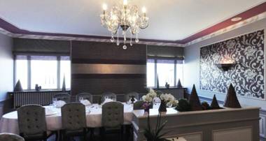 Logis Hôtel-Restaurant La Croix Couverte