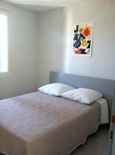 Maison de 2 chambres avec jardin clos et wifi a Martigues a 1 km de la plage