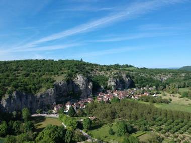 Domaine Les Falaises - Hôtel et Restaurant